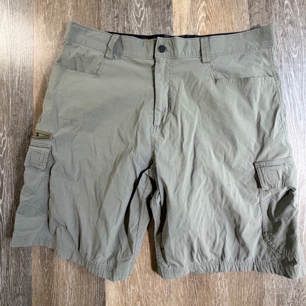 Orvis Cargo Shorts Mens 38 Olive Green Hiking Outdoor Utility Performance